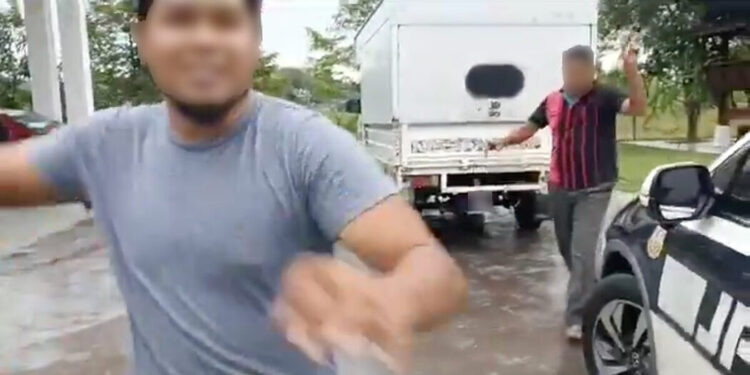 Lelaki kasari anggota JPJ telah dipenjara sehari, denda RM4,000