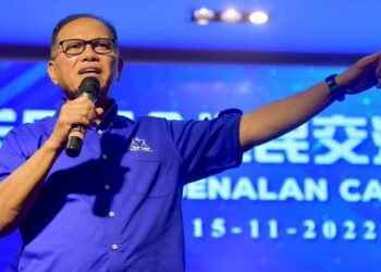 UMNO perlu perjelas agama, politik perkara berbeza